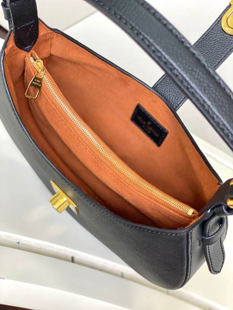 Louis Vuitton Hobo Bags